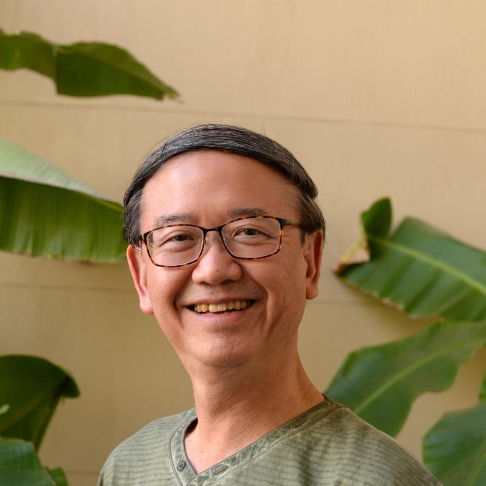 Global Board member Dr Wei-Leong Goh is a full-time family physician, with an MBBS from the National University of Singapore, who cofounded HealthServe, an  NGO that reaches out to under-served foreign workers in Singapore.